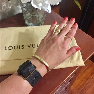 Louis Vuitton Epi poignet bracelet